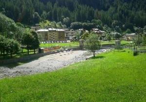 Imagen de la galería de Residenza Al Ponte, en Branzi