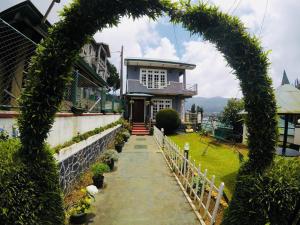 New Royal Mount Hotel室外花園