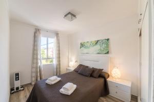 Cama o camas de una habitación en Apartment Gual 1 By SunVillas Mallorca