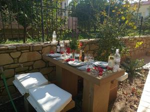 A garden outside father's house in kissamos
