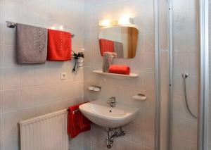 Koupelna v ubytování Gästehaus Julia