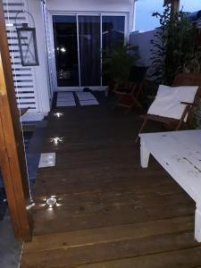 Balkón nebo terasa v ubytování Maison TONGA piscine jaccuzi