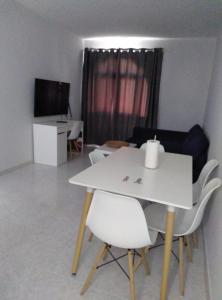 TV/Unterhaltungsangebot in der Unterkunft TABLERO 402, ESTUPENDO Apto 8 pax cerca PLAYA DEL INGLÉS