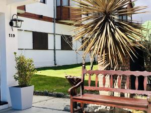 Um jardim em Kalken Hotel by MH