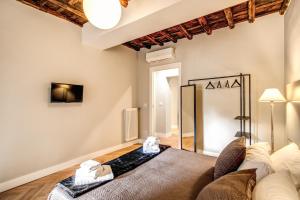 Posedenie v ubytovaní Trevi Fountain Superior 3 bdr apartment
