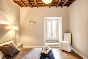 Posedenie v ubytovaní Trevi Fountain Superior 3 bdr apartment