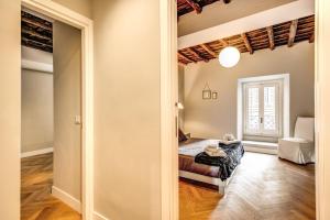 Posedenie v ubytovaní Trevi Fountain Superior 3 bdr apartment