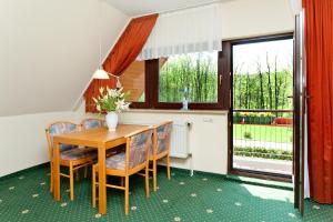 Fotografie z fotogalerie ubytování Restaurant & Hotel Baumhaus Hagen v destinaci Sassnitz + 16 fotografií