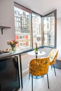 Gallery image of 2 Houseboat Suites Amsterdam Prinsengracht in Amsterdam