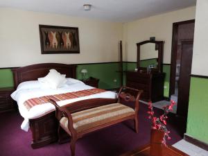 Gallery image of Hosteria Casa Giralda in Baños