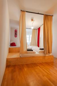 Posteľ alebo postele v izbe v ubytovaní Montagu Hostel
