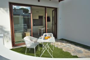 Patio lub wspólna przestrzeń na świeżym powietrzu w obiekcie Alidreams Carmen Beach Apartamentos