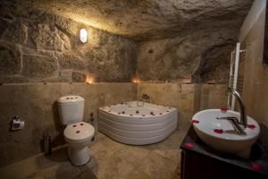 Koupelna v ubytování Kapadokya Ihlara Konaklari & Caves