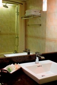 
A bathroom at Kapok Hotel
