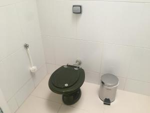 Koupelna v ubytování Linda casa frente mar- praia de Porto Belo + 16 fotografií