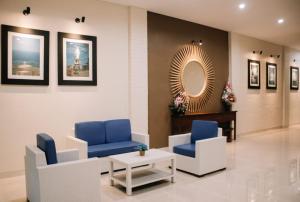 Merlin Hotel的休息区