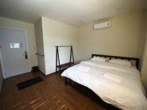 Postel nebo postele na pokoji v ubytování More than Sleep Hostel Pak Chong-Khao yai