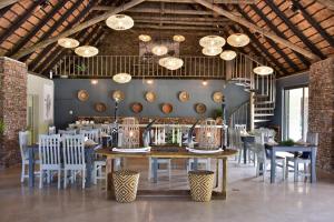 Ресторан / й інші заклади харчування у Bayala Private Safari Lodges