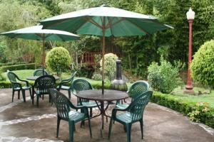 Zahrada ubytování Cielito Sur Bed & Breakfast Inn