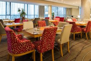 Restoran atau tempat makan lain di Holiday Inn Express Durban - Umhlanga, an IHG Hotel