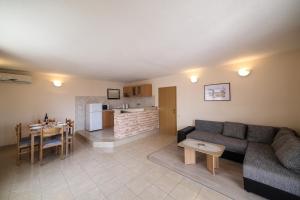 Posezení v ubytování Holiday home Sego + 26 fotografií