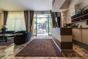 Posezení v ubytování Hotel Sayonara