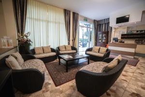 Posezení v ubytování Hotel Sayonara