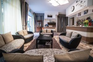 Posezení v ubytování Hotel Sayonara