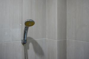Φωτογραφία από το άλμπουμ του RedDoorz @ Hotel Bravo Pantai Kamali Bau Bau σε Baubau +16 φωτογραφίες