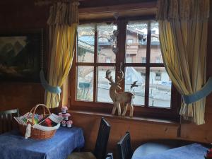Zdjęcie z galerii obiektu Appartement Pension Bäckenhäusl FERIENWOHNUNGEN Chalets Hütten Komfortzimmer w mieście Uttendorf