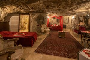 A seating area at Akinci Konagi Hotel