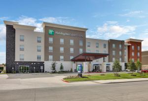 Gallery image of Holiday Inn Express & Suites - Plano - The Colony, an IHG Hotel in The Colony