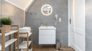 Koupelna v ubytování TWOJA CHATA Apartamenty pod niebem zarezerwuj na podhalami pl