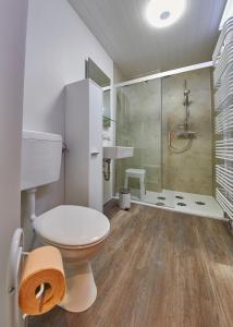 Łazienka w obiekcie Appartement Mamas Iglu