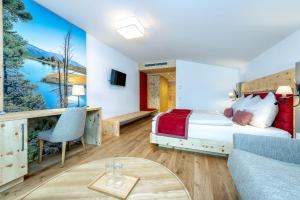 TV a/nebo společenská místnost v ubytování Hotel Schörhof