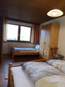 Posteľ alebo postele v izbe v ubytovaní Ferienwohnung Schiestl