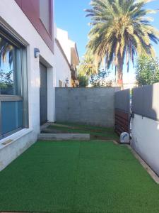 Zahrada ubytování La Cornisa Villa by WaveProperties