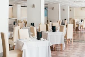 Restavracija oz. druge možnosti za prehrano v nastanitvi Palm Beach - Excel Hotels & Resorts