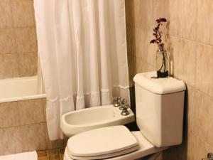 Um banheiro em Kalken Hotel by MH