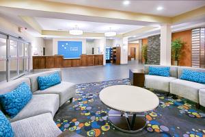 Posezení v ubytování Holiday Inn Express Hotel and Suites Monahans I-20 by IHG + 29 fotografií