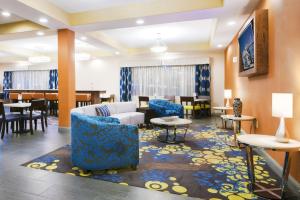 Posezení v ubytování Holiday Inn Express Hotel and Suites Monahans I-20 by IHG