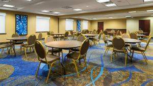 Konferenční prostory v ubytování Holiday Inn Express & Suites Midland Loop 250 by IHG