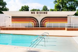 Swimmingpoolen hos eller tæt på The Dive Motel and Swim Club