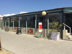 Fotografia z galérie ubytovania Apartamento VenAVera Playa de Baria 2 K-1D Primera Línea Gran Terraza y WIFI v destinácii Vera