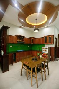 Dapur atau dapur kecil di Tan Doan An Bang center beach villas