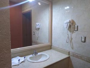 Koupelna v ubytování Hotel Jiménez Plaza