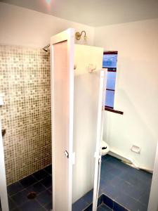 Phòng tắm tại Casa Eufemia Hostel type