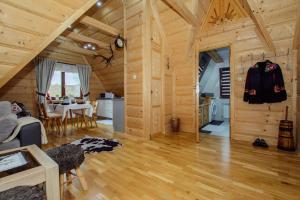 Posedenie v ubytovaní Apartamenty na Galicówce