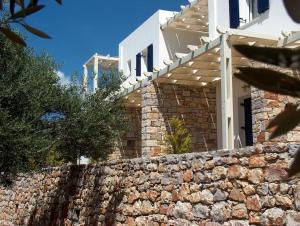 Gallery image of Elea Apartments in Kálamos Kythira