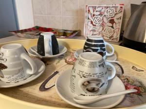 Coffee and tea making facilities at Διαμέρισμα 65 τμ στην καρδιά της πόλης